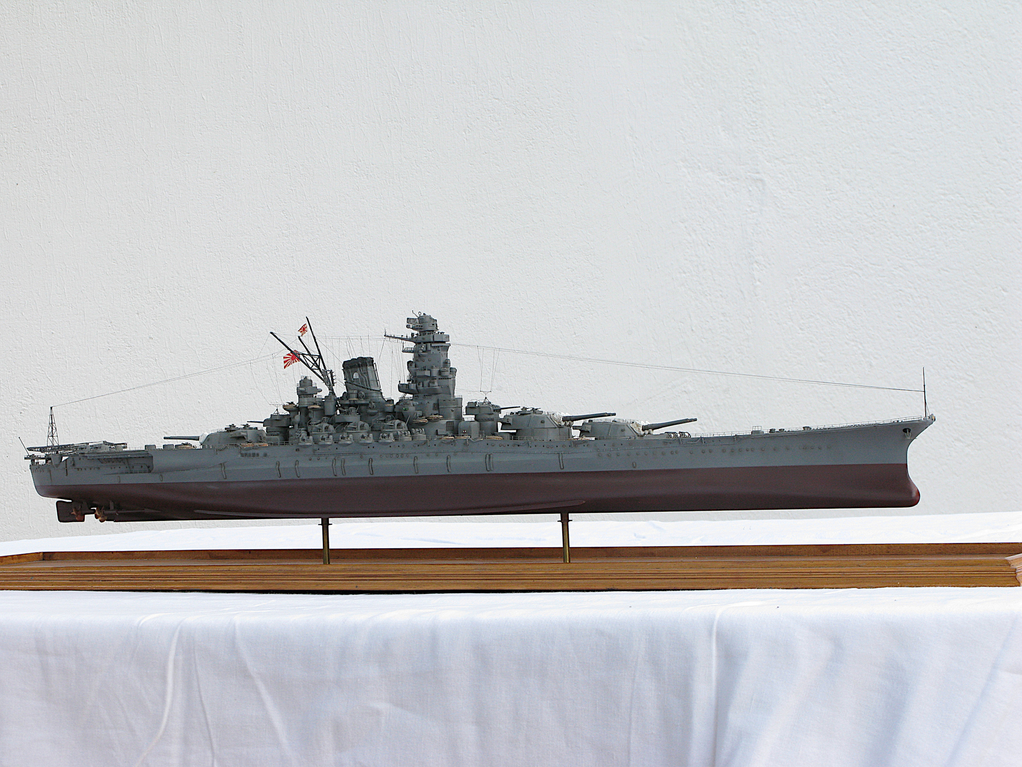 Cuirassé IJN Yamato [Tamiya vieux moule 1/350°] de pastaga - Page 2 Bmkt