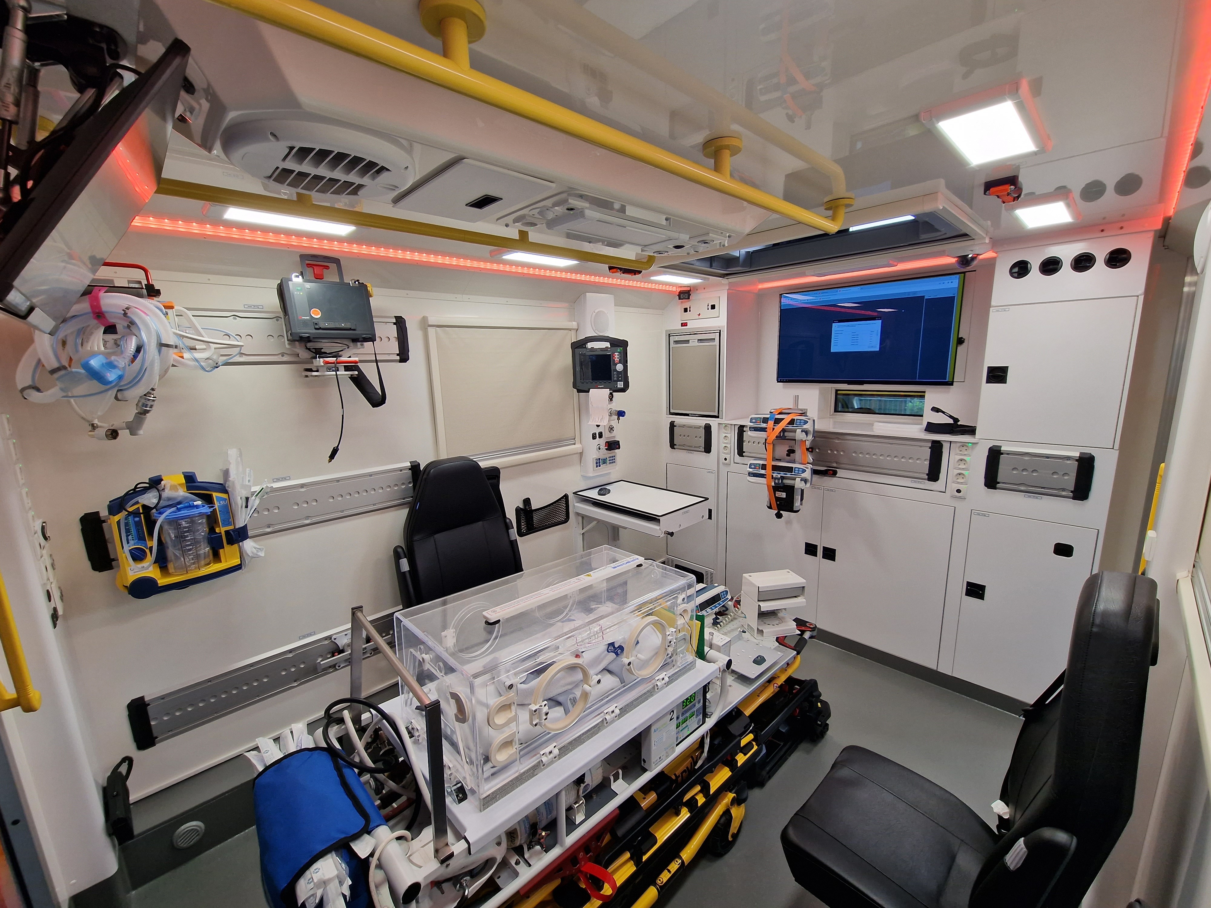 Nouvelle ambulance haute technologie pour l’UZ Brussel  Jree