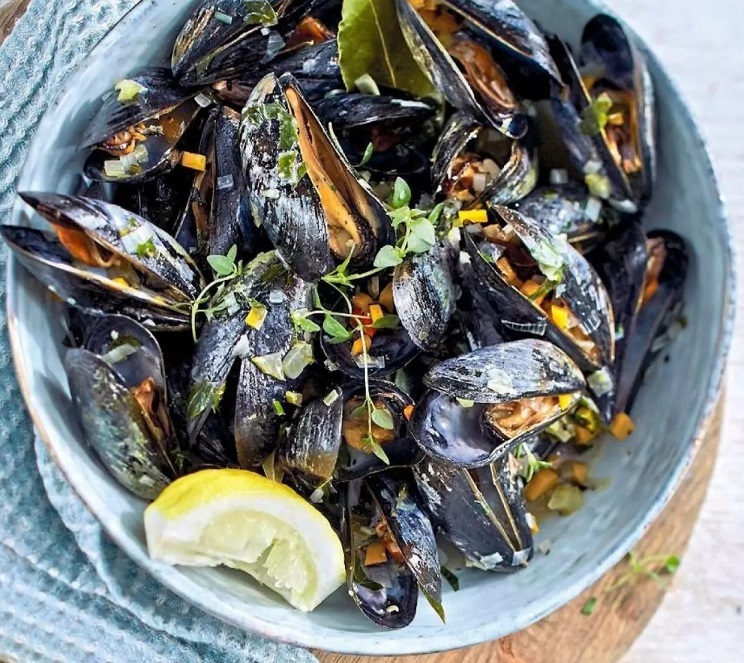 Moules aux légumes Pluk