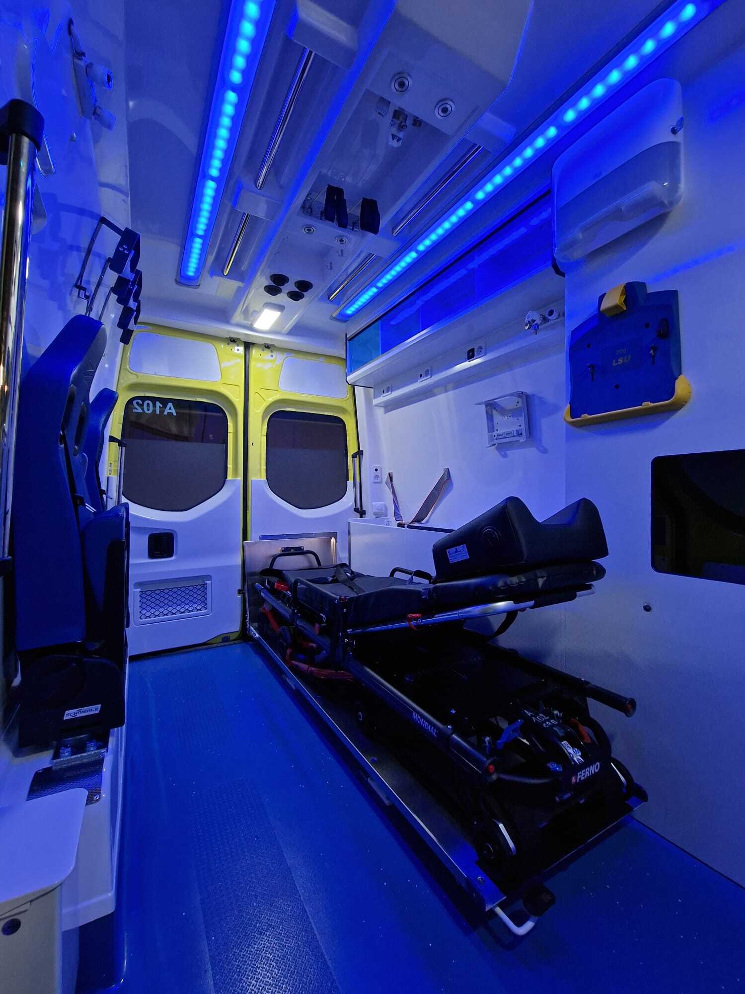Nouvelles Ambulances 112 Croix-Rouge Bruxelles-Capitale Rs6w