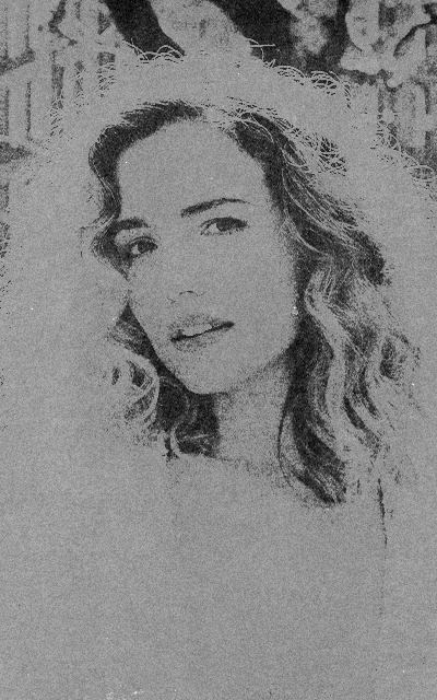 WILLA FITZGERALD. 7zk2