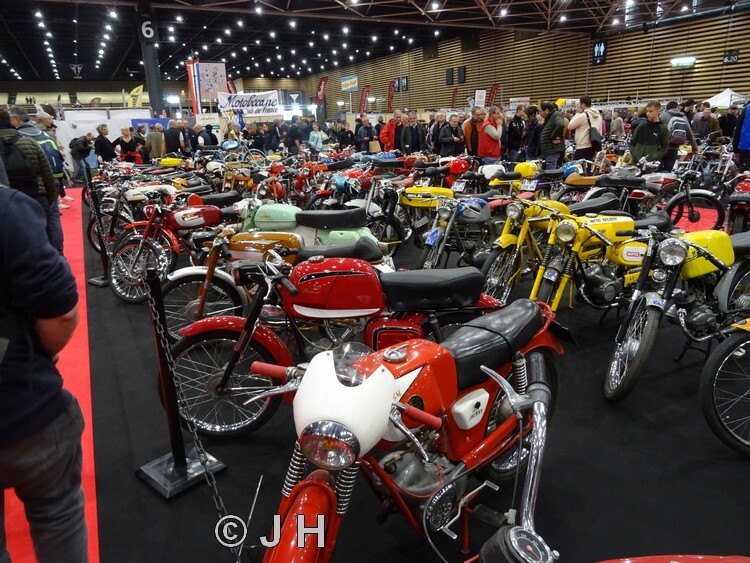 ¤¤¤ Salon Époqu'Auto Lyon (Chassieu) ¤¤¤ 0o3q