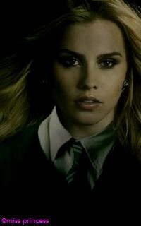 Claire Holt Mz5n