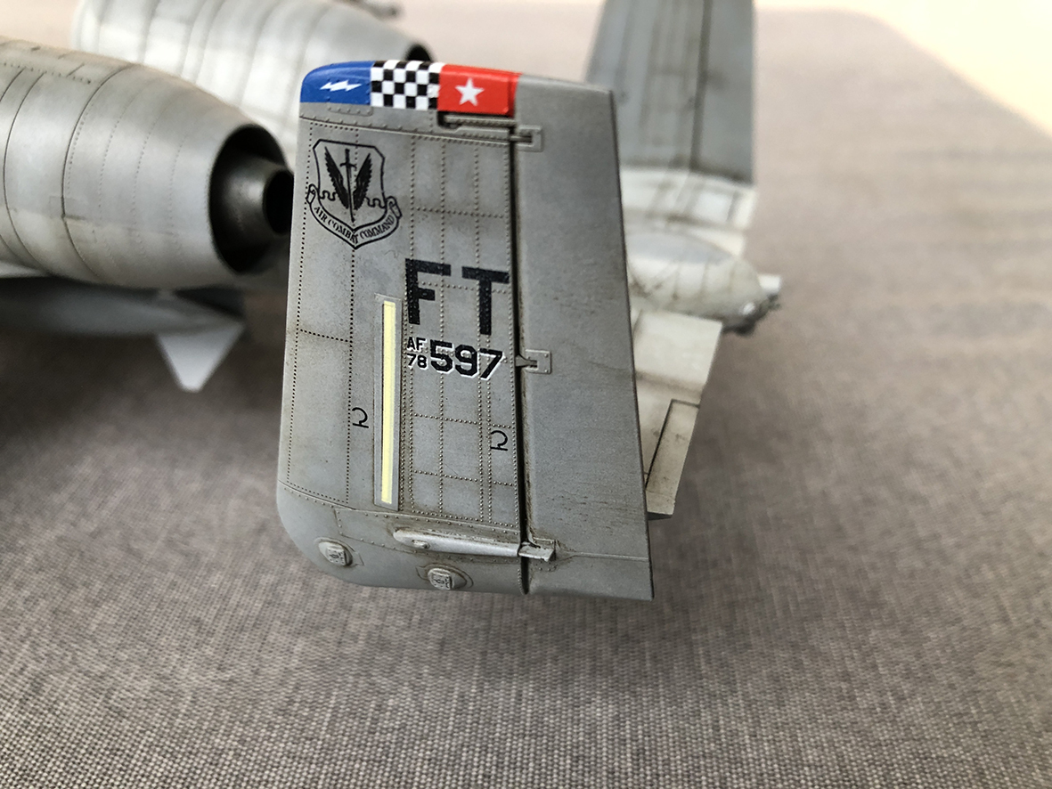 [Academy] 1/48 - Fairchild A-10C Thunderbolt II (Warthog)   Voni