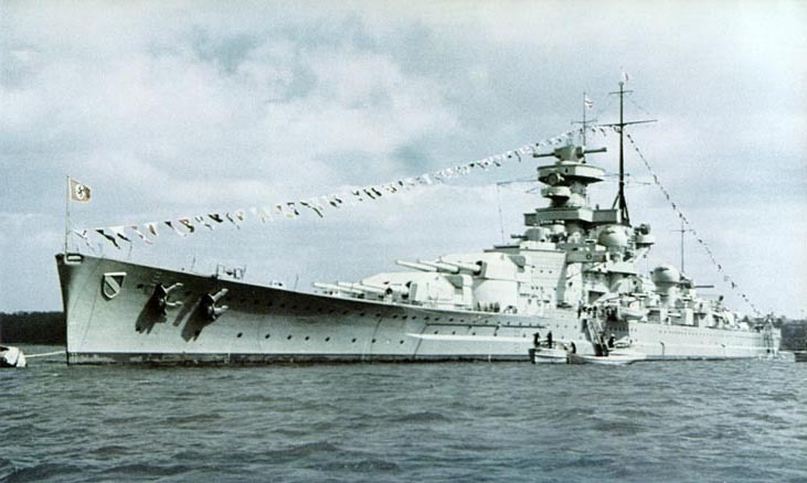 Scharnhorst au 1/200 de chez trumpeter .  Zc9p