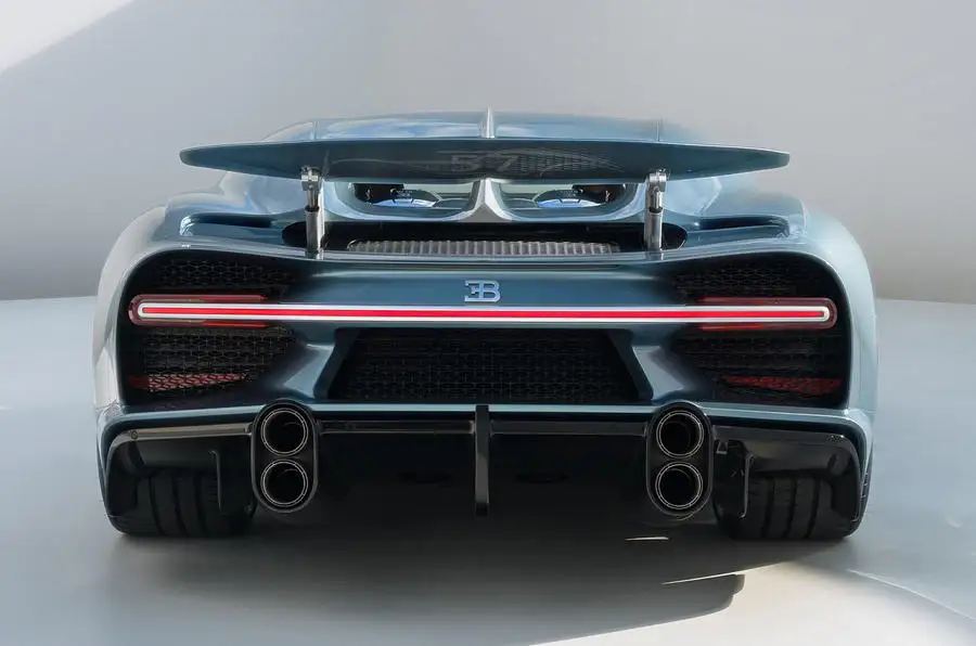 2016 - [Bugatti] Chiron  - Page 22 Ed3h