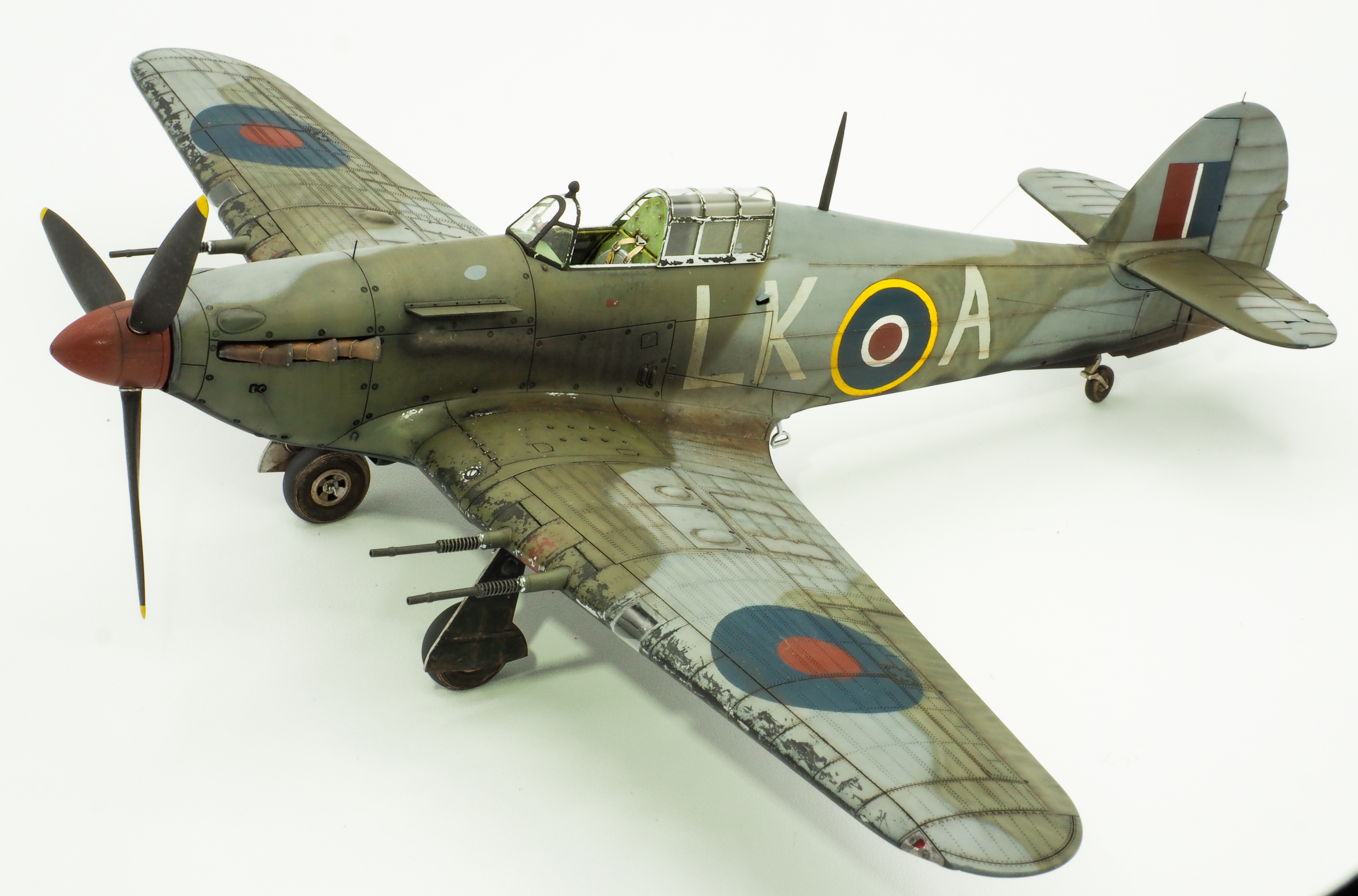 [Arma Hobby] 1/48 - Hawker Hurricane Mk IIc   7uq3