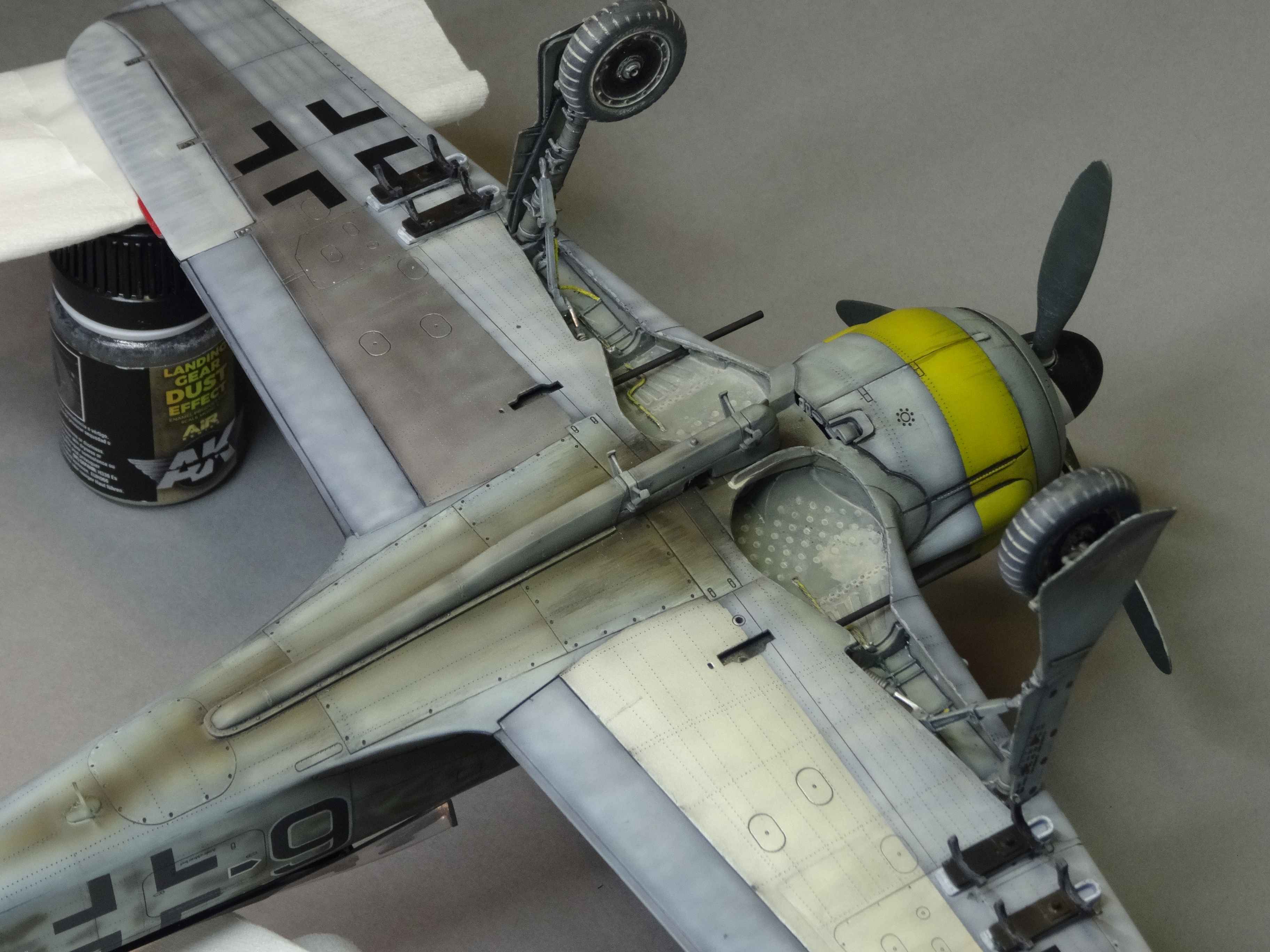 [Revell] 1/32 - Focke-Wulf Fw 190 F-8   6./SG 10   (fw190) Oaey