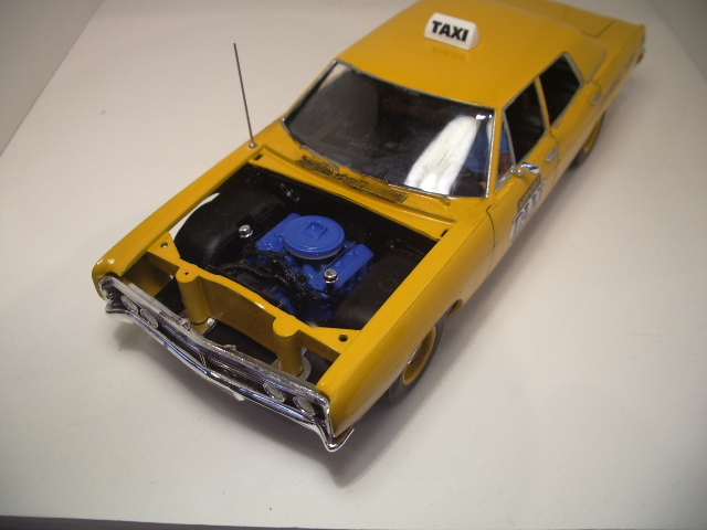 Ford galaxie Taxi de 1970 au 1/25 de chez amt  Aijv