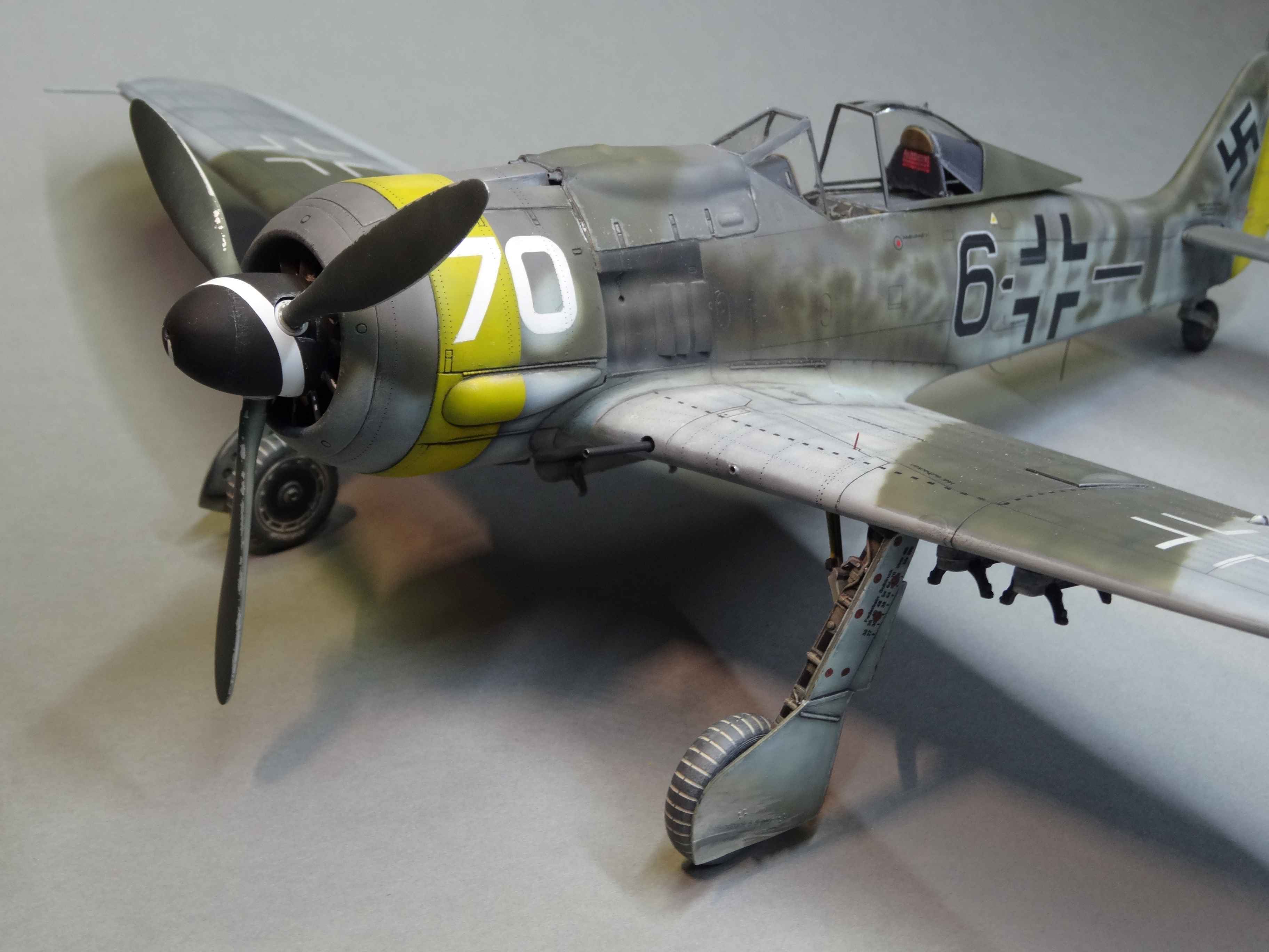 [Revell] Focke-Wulf Fw 190F-8   6./SG 10 - 1/32 6csq