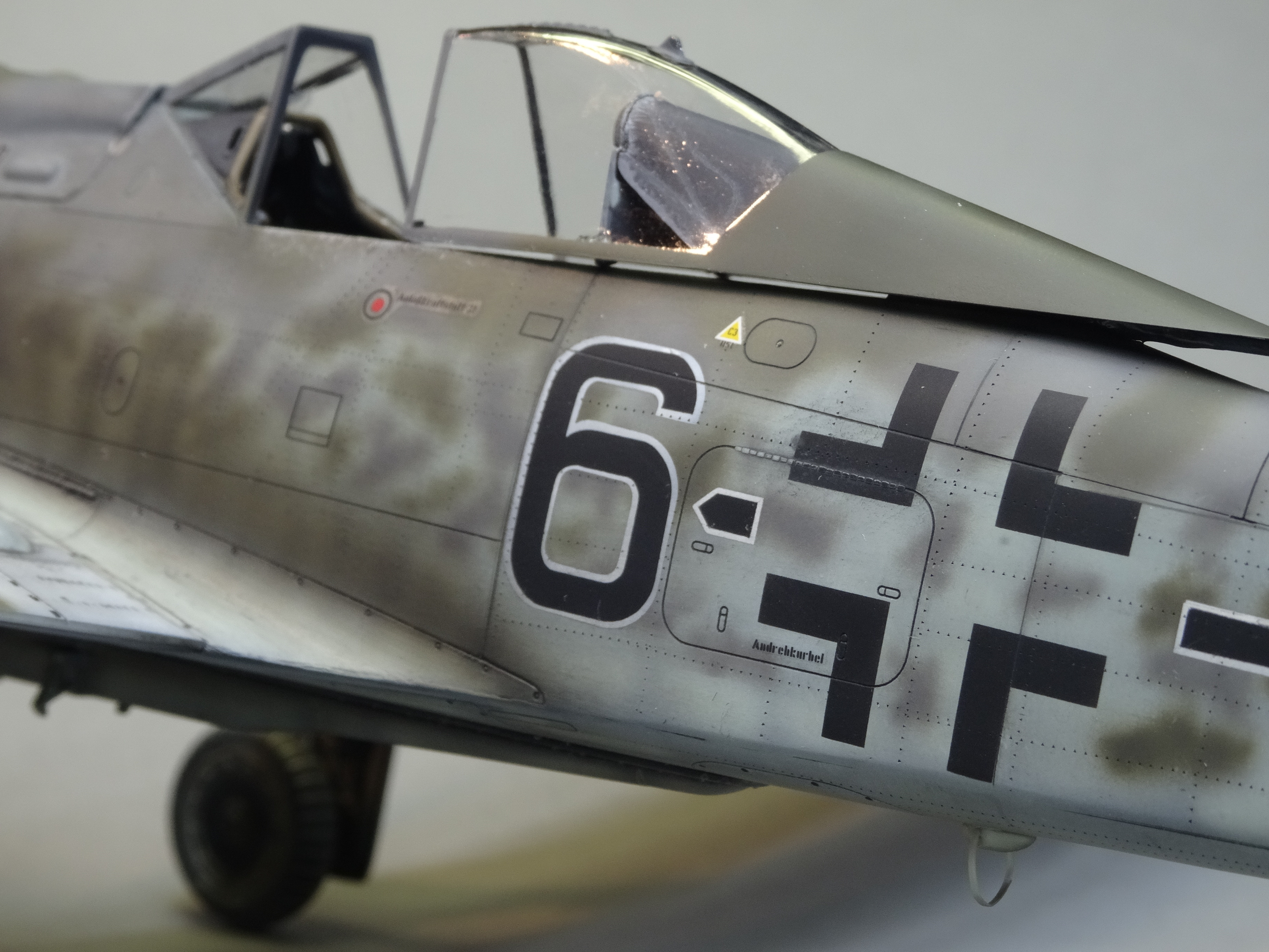 [Revell] Focke-Wulf Fw 190F-8   6./SG 10 - 1/32 B3kb