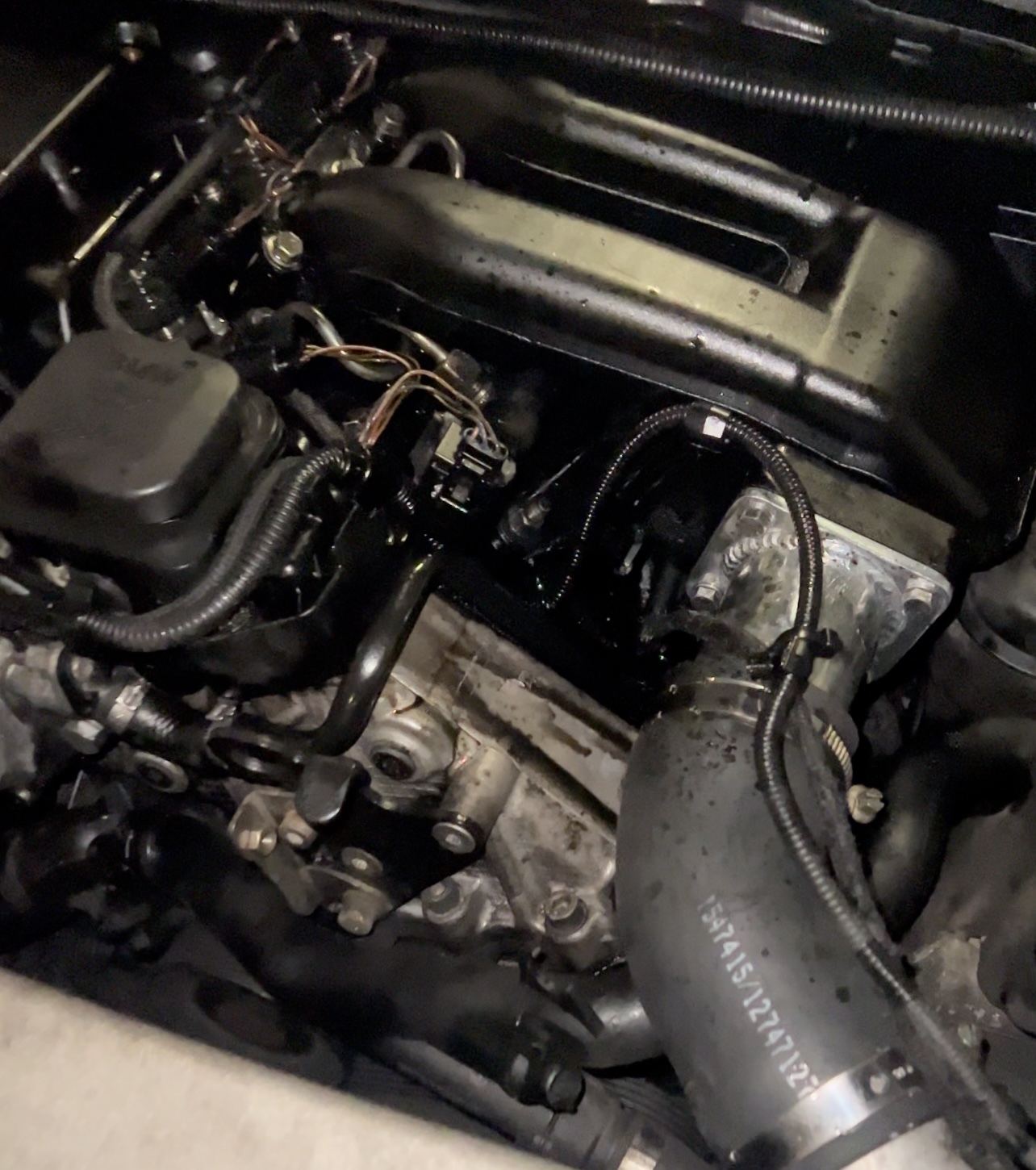 Fuite huile haut moteur et perte de puissance 320d : BMW série 3 (E46)