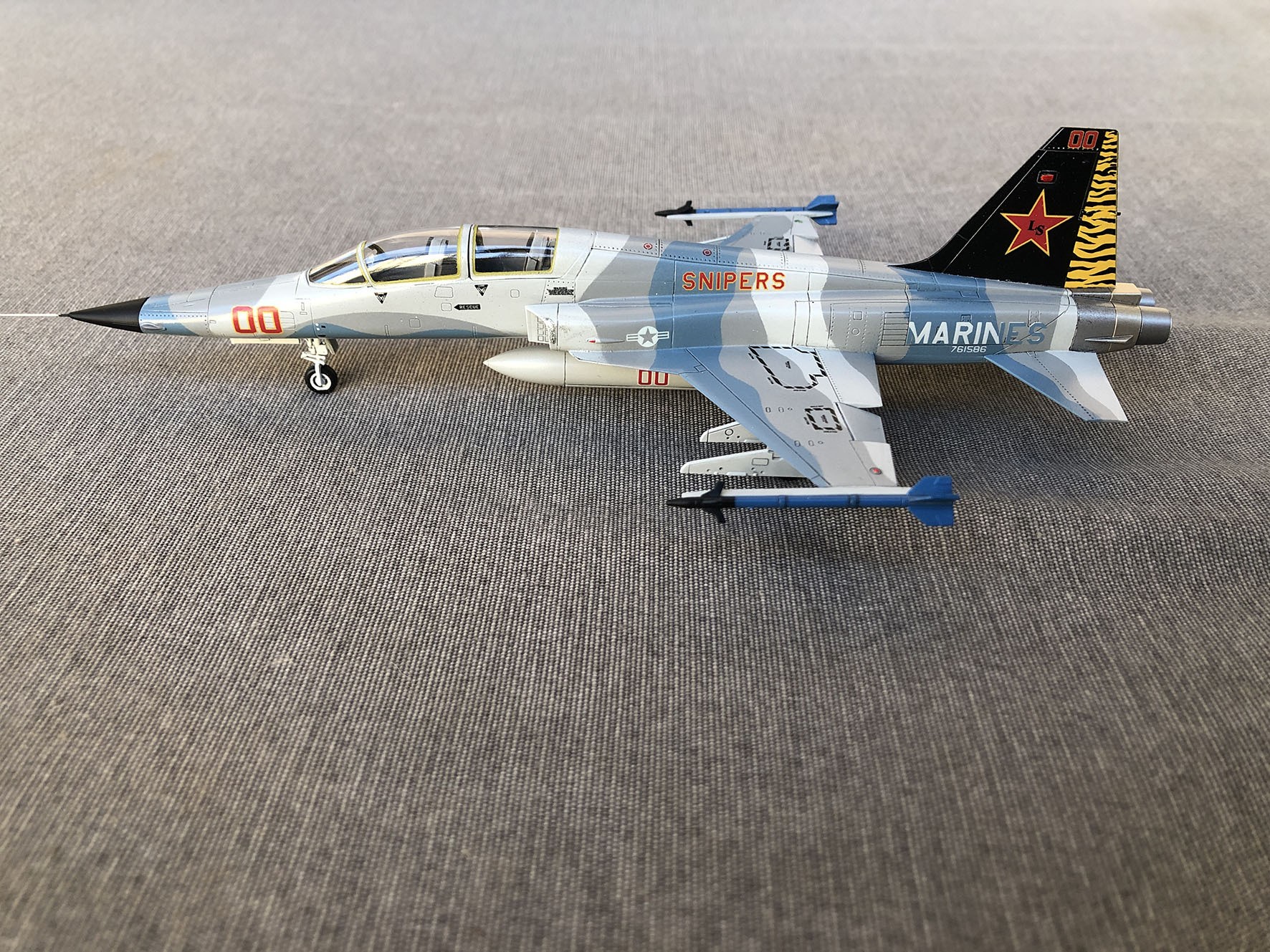 [DREAM MODEL] • Northrop F-5E/F Tiger II • 1/72  (nf5e / nf5f) Maen