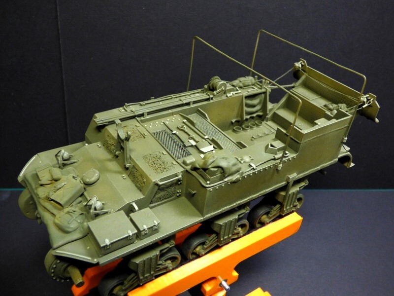 M-12  155 mm Gun Motor Carriage  ACADEMY  1/35 - Page 9 T7qn