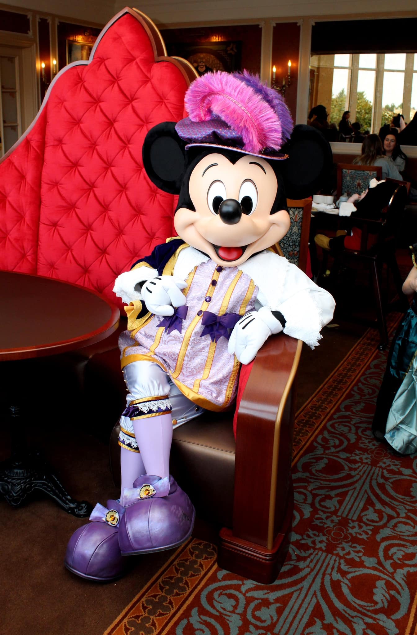 Disneyland Hotel - ré-ouverture le 25 Janvier 2024 - Page 40 3u74