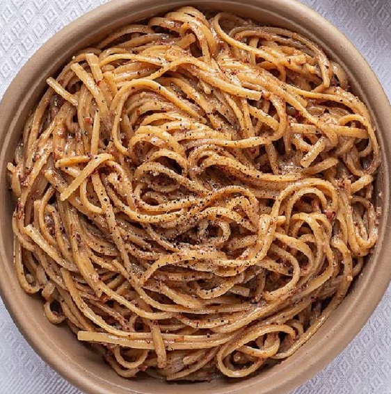 Linguines, sauce crémeuse au lard fumé Cljq