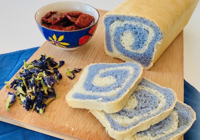 Pain de mie bleu Guf9