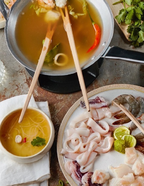 Fondue thaïe au bouillon de citronnelle 9nv4