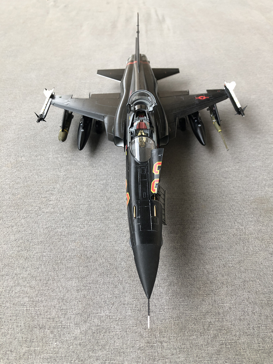 [Kitty Hawk] Northrop F-5E Tiger II Aggressor  1/32  (nf5e) Obxv