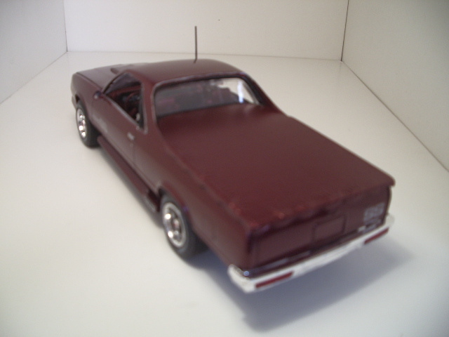 Chevy El Camino SS 1986 de chez MPC au 1/25 .  Fqd6