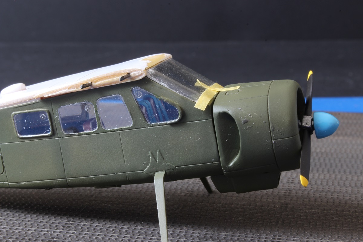 [Concours"Souriez, vous êtes filmés!"] [Model Art] Max-Holste MH-1521M Broussard  1/72 par Régis Biaux - Page 8 Osvb