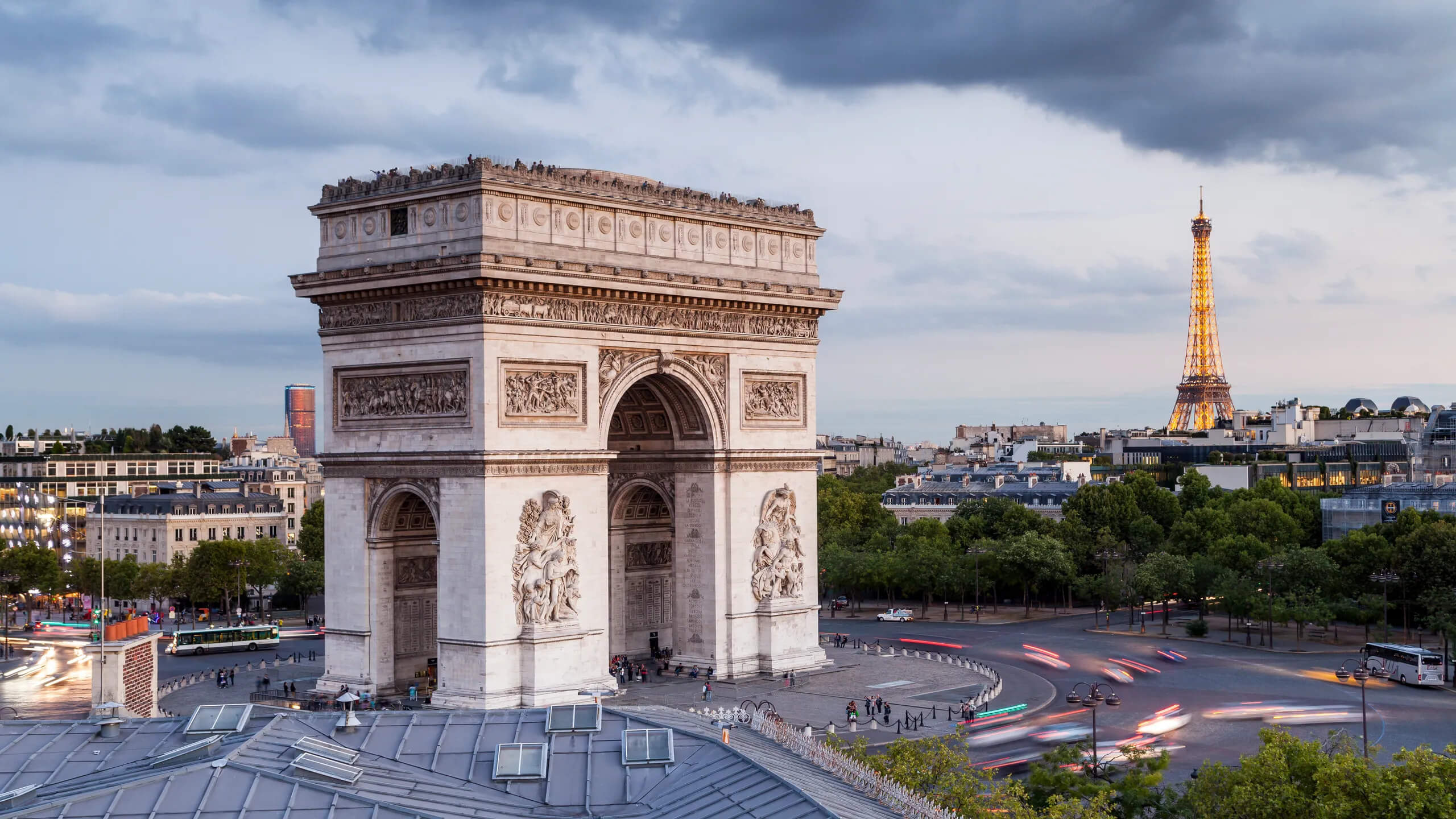 Arc de Triomphe - Pl. Charles de Gaulle, 75008 Paris