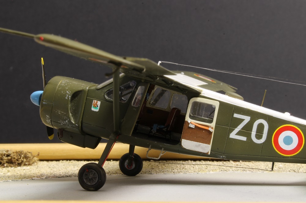 [Graphy Air-Model Art] 1/72 - Max Holste MH-1521M Broussard  Ez89