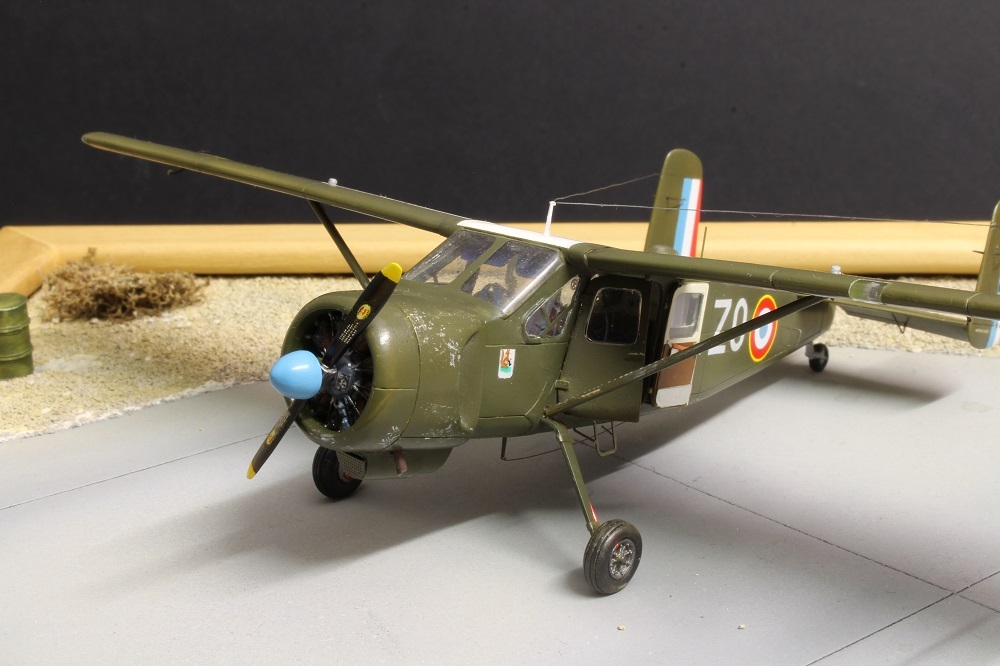 [Graphy Air-Model Art] 1/72 - Max Holste MH-1521M Broussard  U8n0