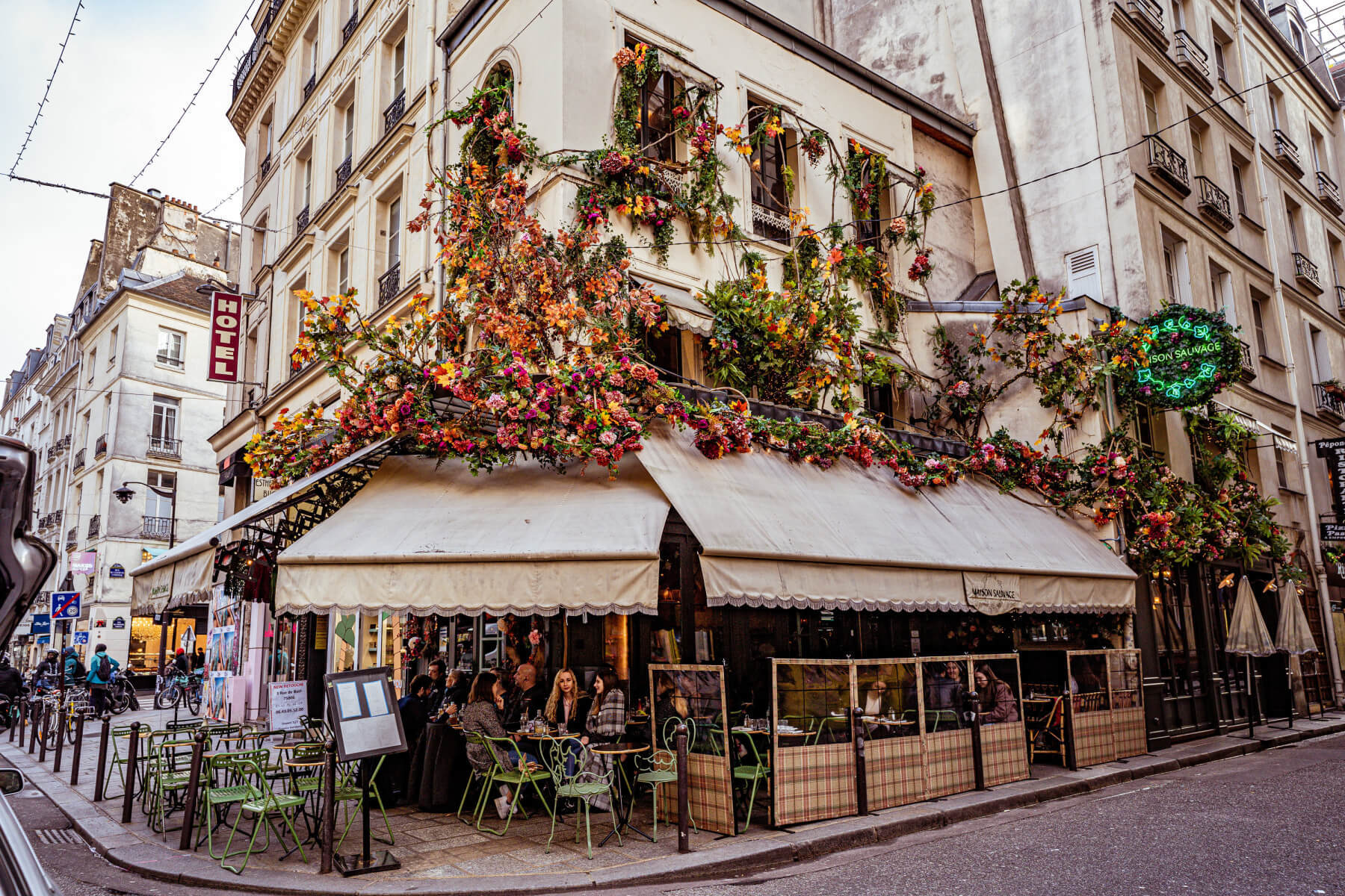 Quartier Saint-Germain-des-Prés Rue Buci Maison Sauvage
