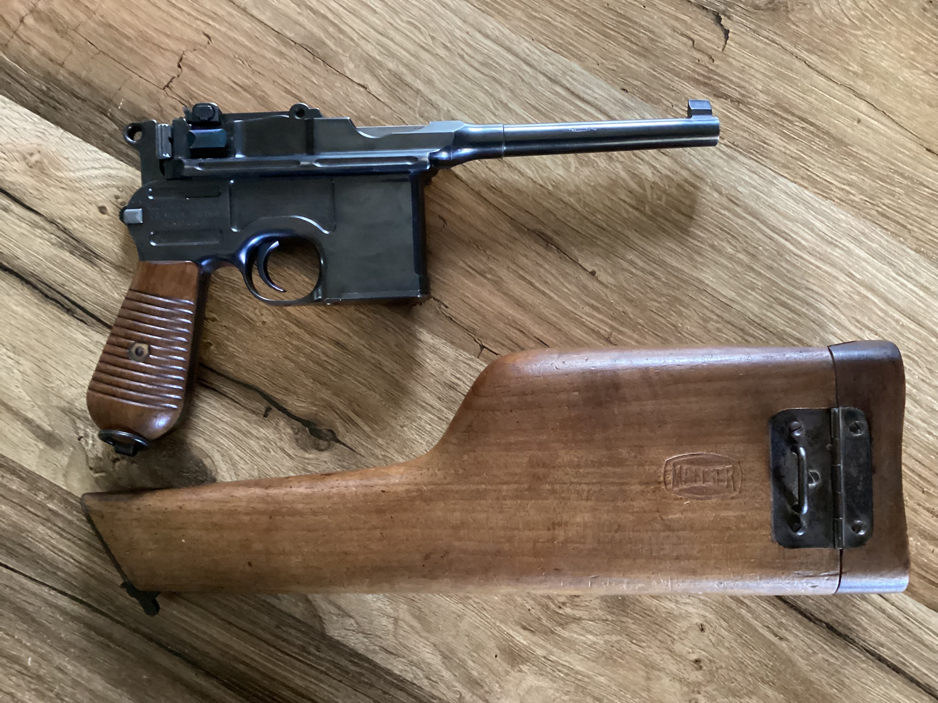 Mauser C96 Red Nine  Vk1g