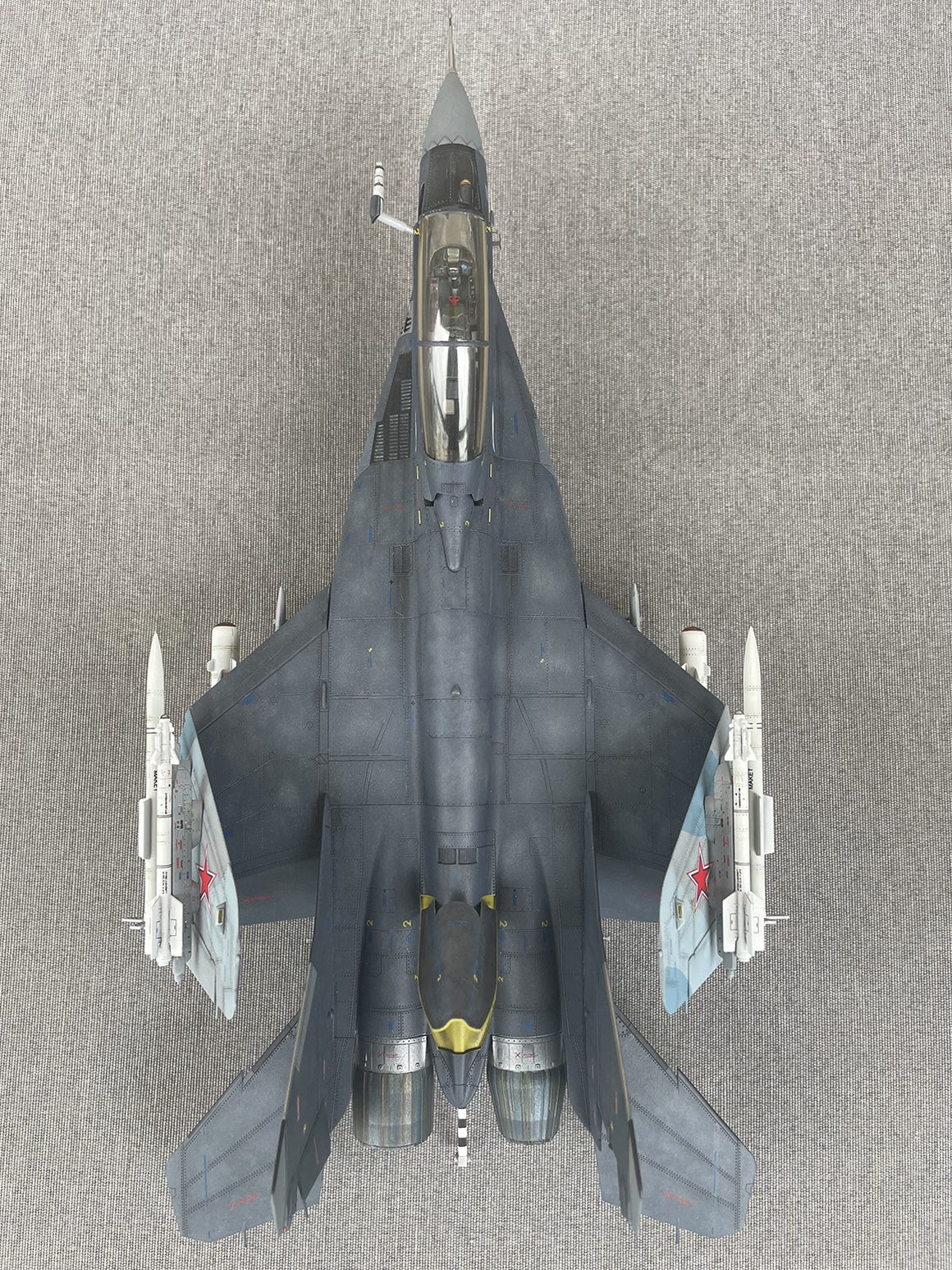 [HOBBY BOSS] 1/48 - Mikoyan-Gourevitch MIG-29K Fulcrum  6g8f