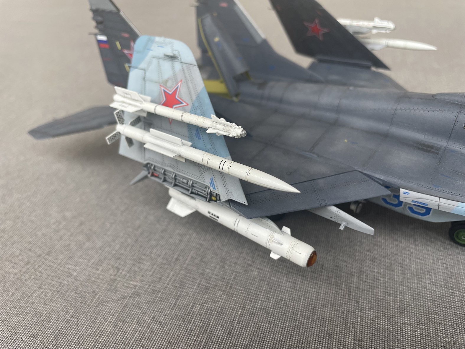 [HOBBY BOSS] 1/48 - Mikoyan-Gourevitch MIG-29K Fulcrum  Odnn