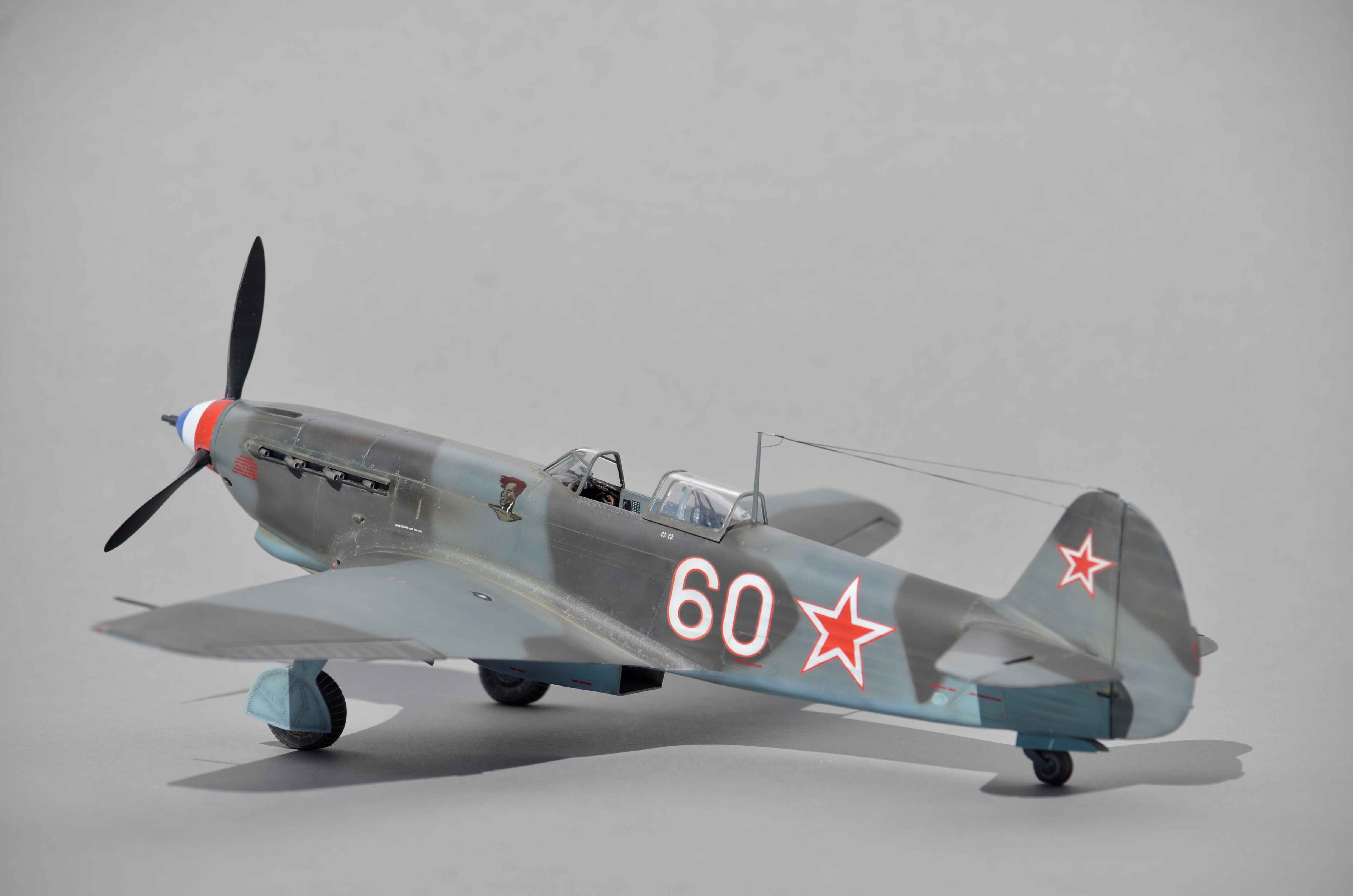 [ICM] 1/32 - Yakovlev Yak-9T – René CHALLE – Régiment Normandie-Niemen – (yak9) Imik