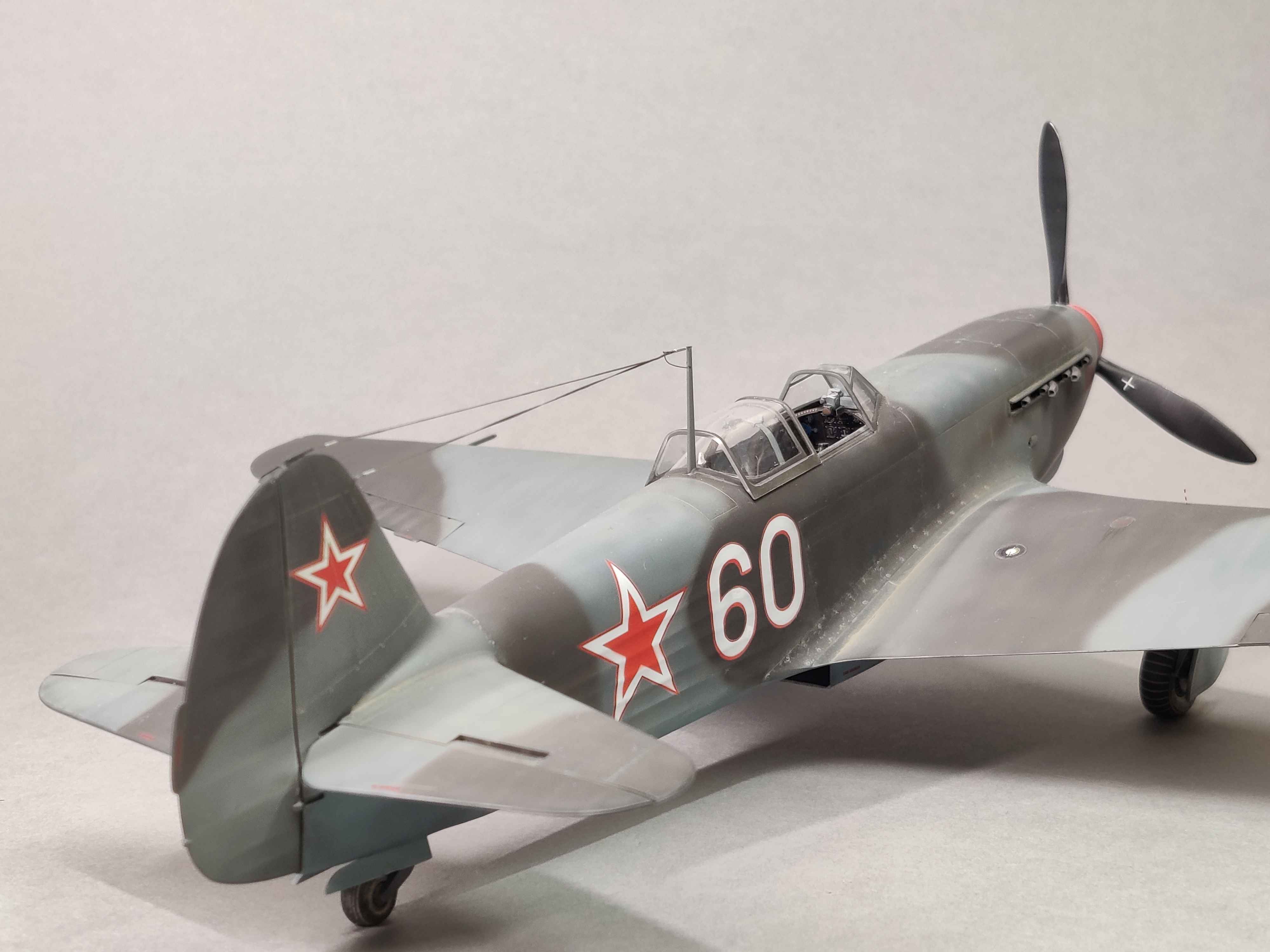 [ICM] 1/32 - Yakovlev Yak-9T – René CHALLE – Régiment Normandie-Niemen – (yak9) Insf
