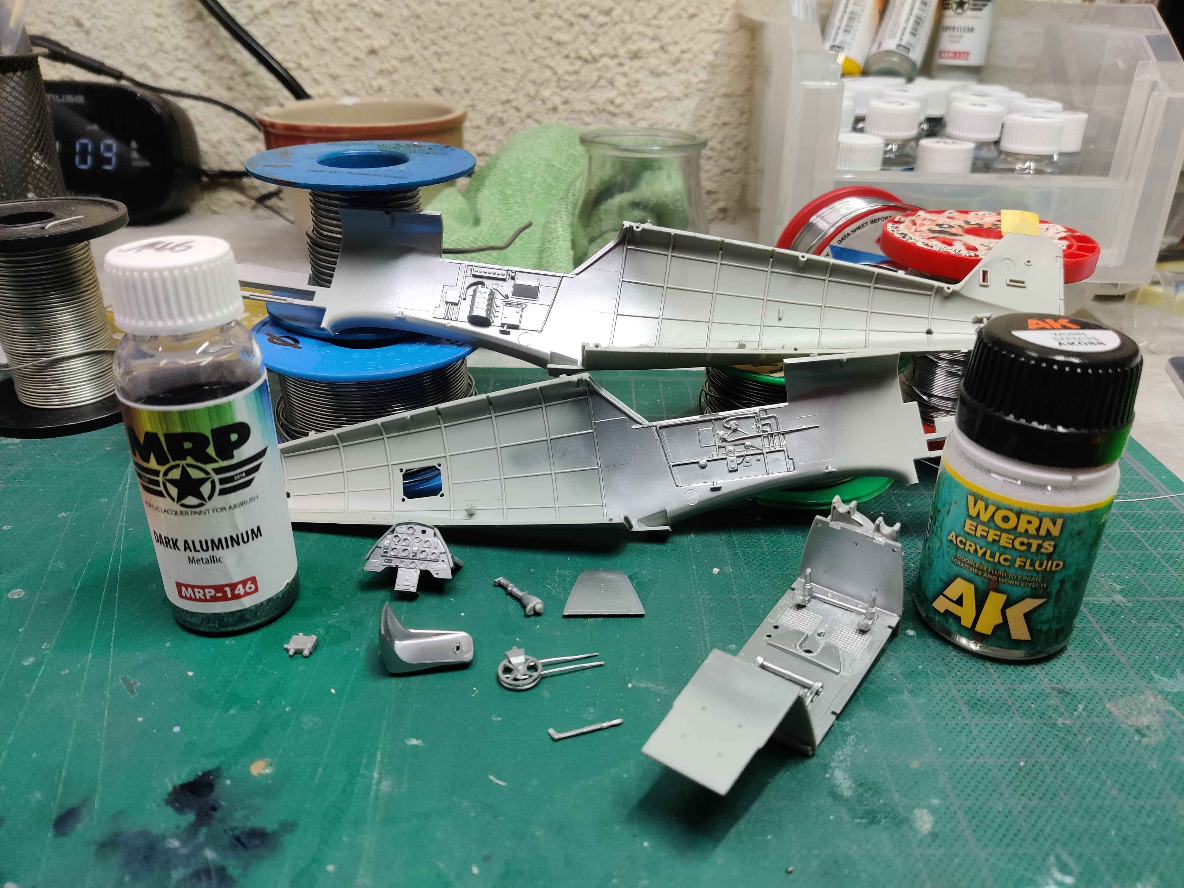 [TRUMPETER] 1/32 - Messerschmitt Bf 109 E-4   -  Stab II./JG54  (bf109) - Page 2 1r44