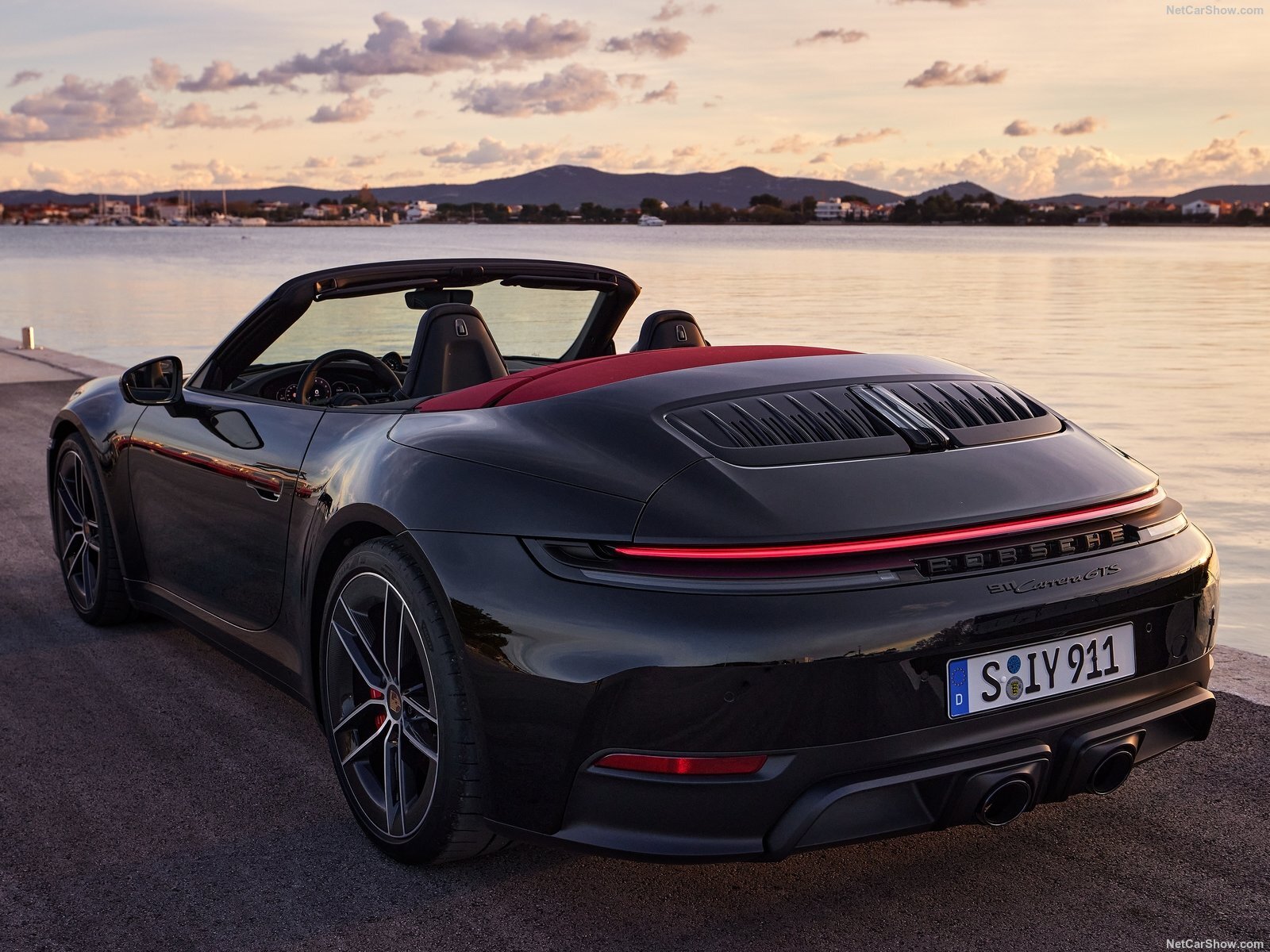 2023 - [Porsche] 911 restylée [992.2] - Page 2 Ffvn