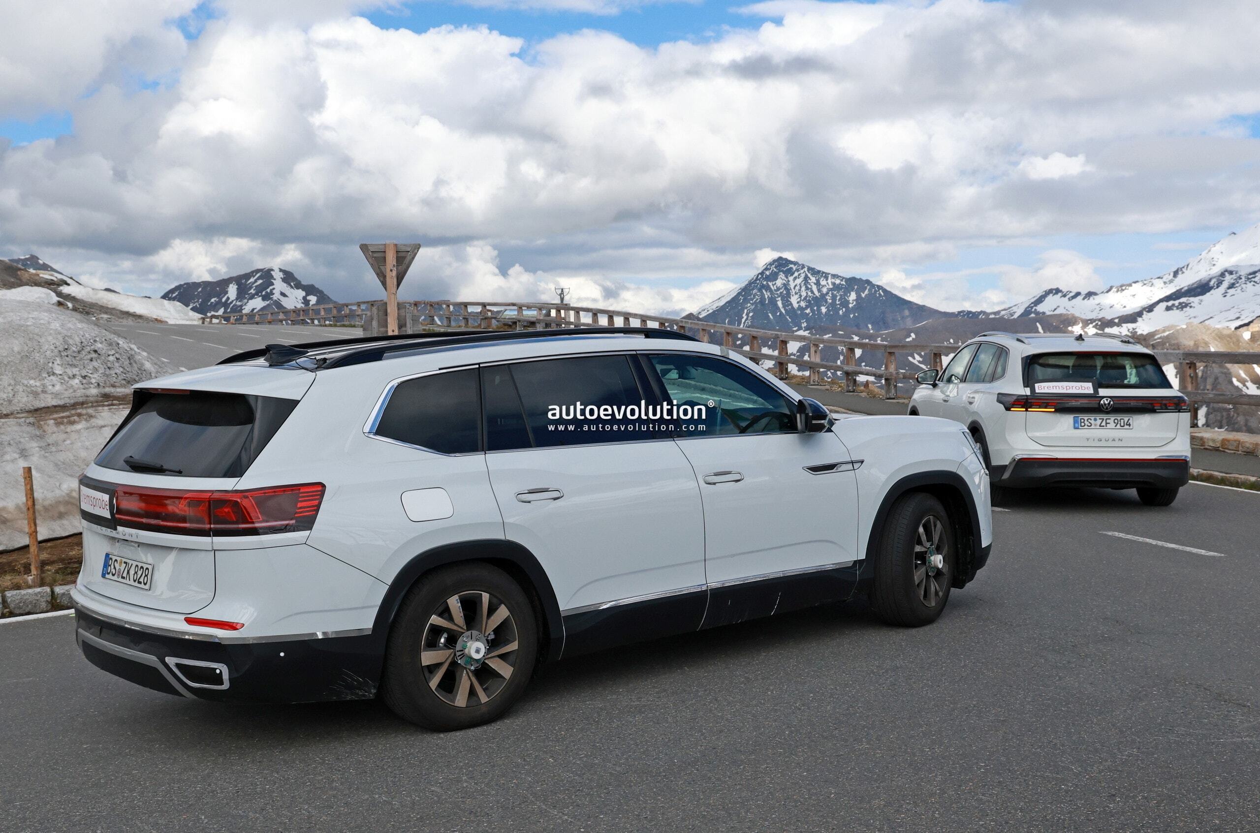 2025 - [Volkswagen] Atlas II Chlf