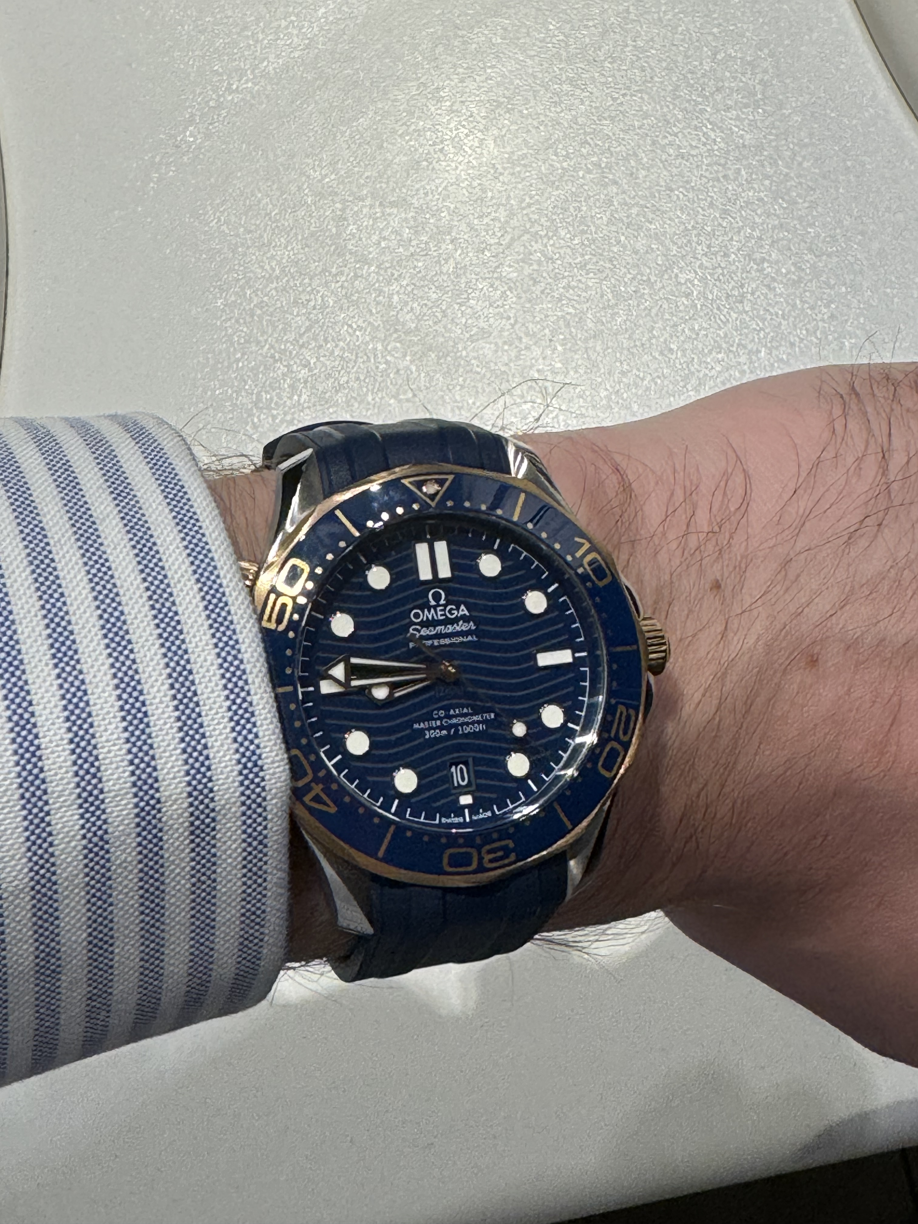 Feu de Seamaster 300 - tome 12 - Page 40 6lei