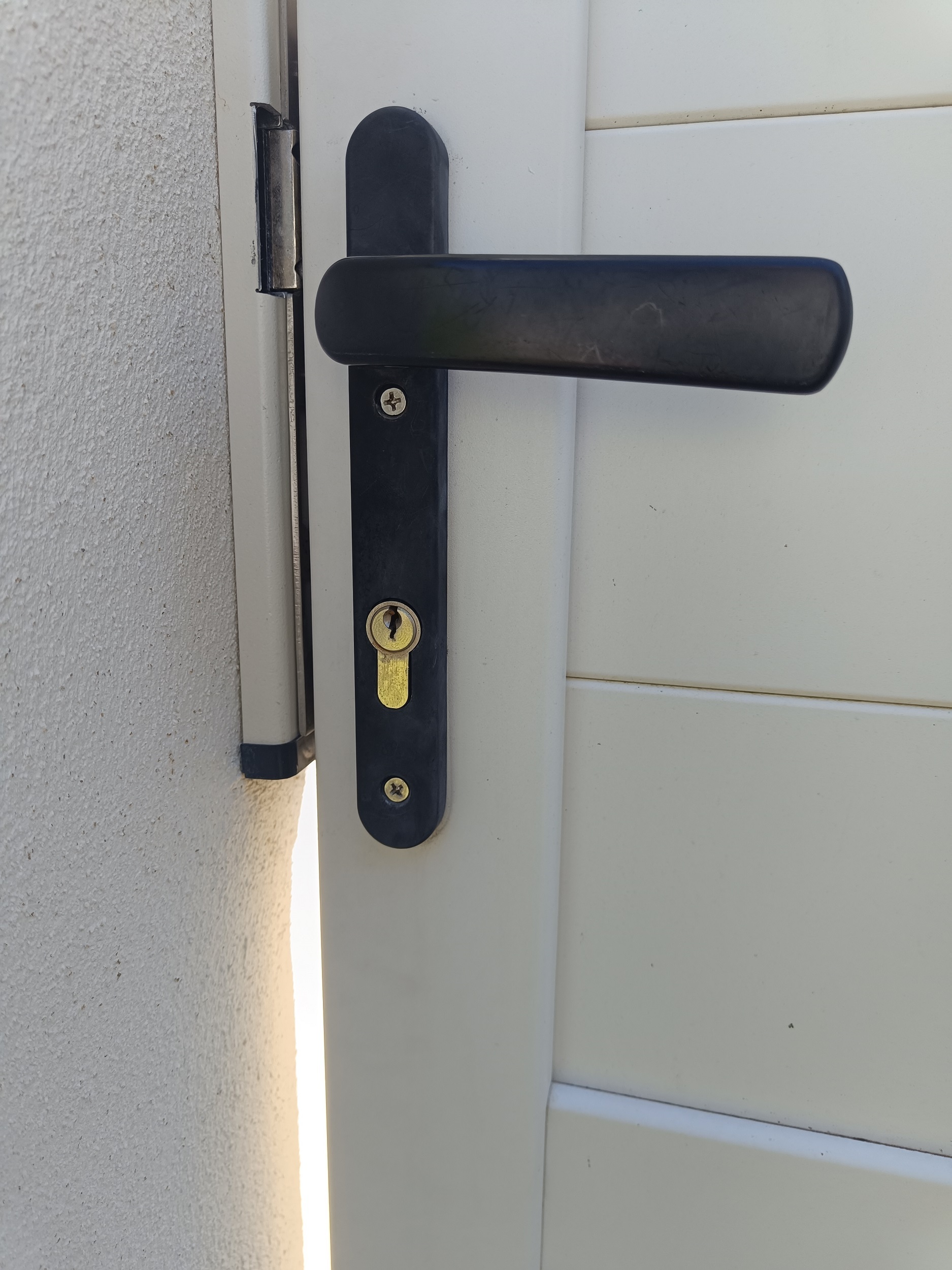 https://zupimages.net/up/24/24/xg42.jpg