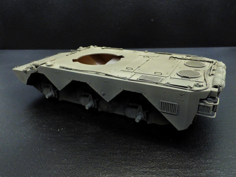 AMX 10 RCR - 1/35 - TIGER MODEL - Page 3 8dc9