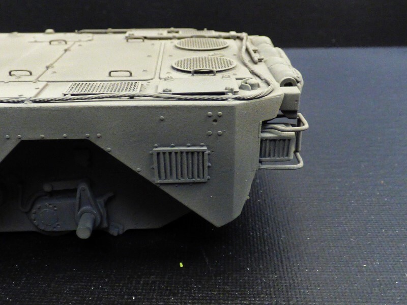 AMX 10 RCR - 1/35 - TIGER MODEL - Page 3 C0bx