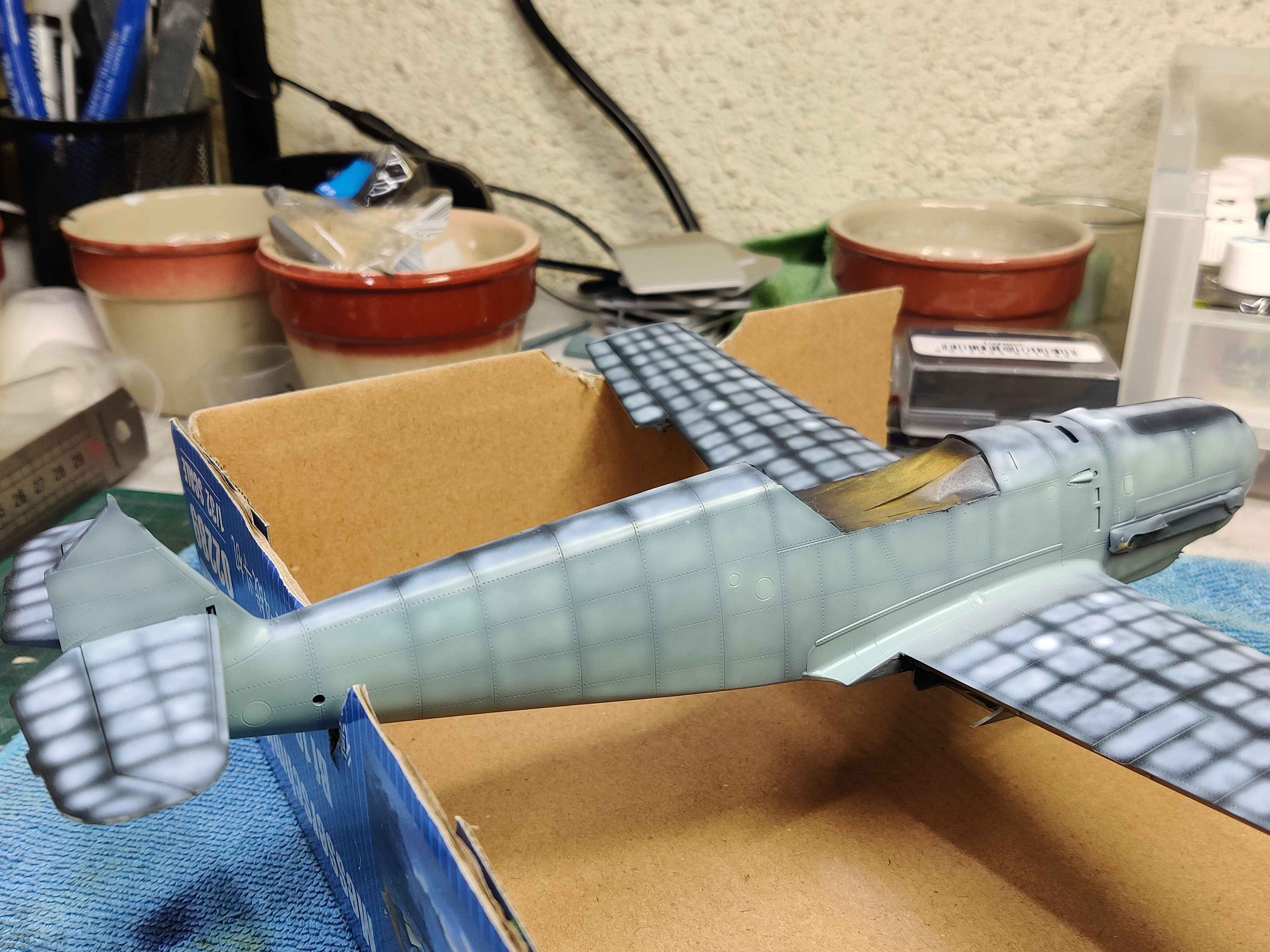 [TRUMPETER] 1/32 - Messerschmitt Bf 109 E-4   -  Stab II./JG54  (bf109) - Page 3 Vanf