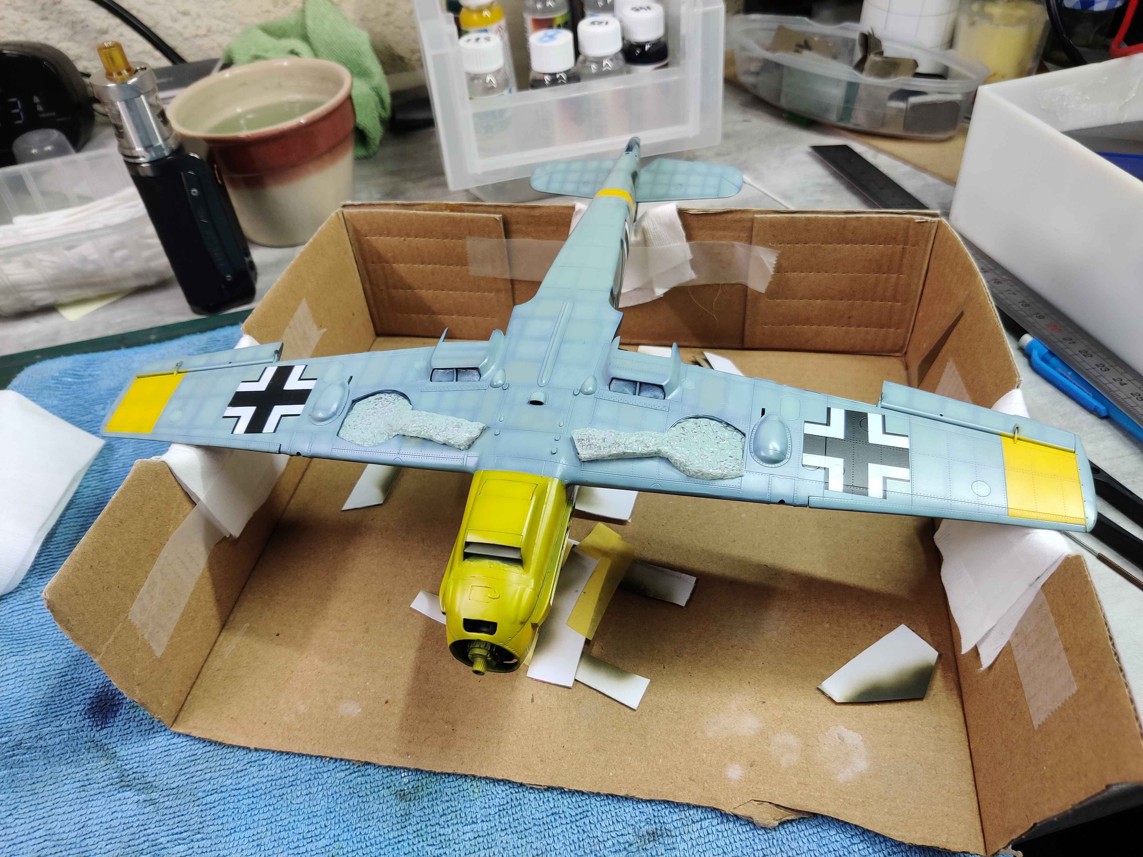 [TRUMPETER] 1/32 - Messerschmitt Bf 109 E-4   -  Stab II./JG54  (bf109) - Page 5 07s3