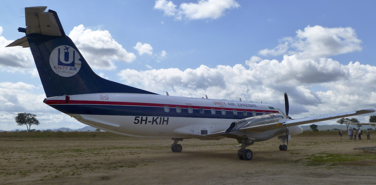 Des Avions en TANZANIE. - Page 9 4gjd