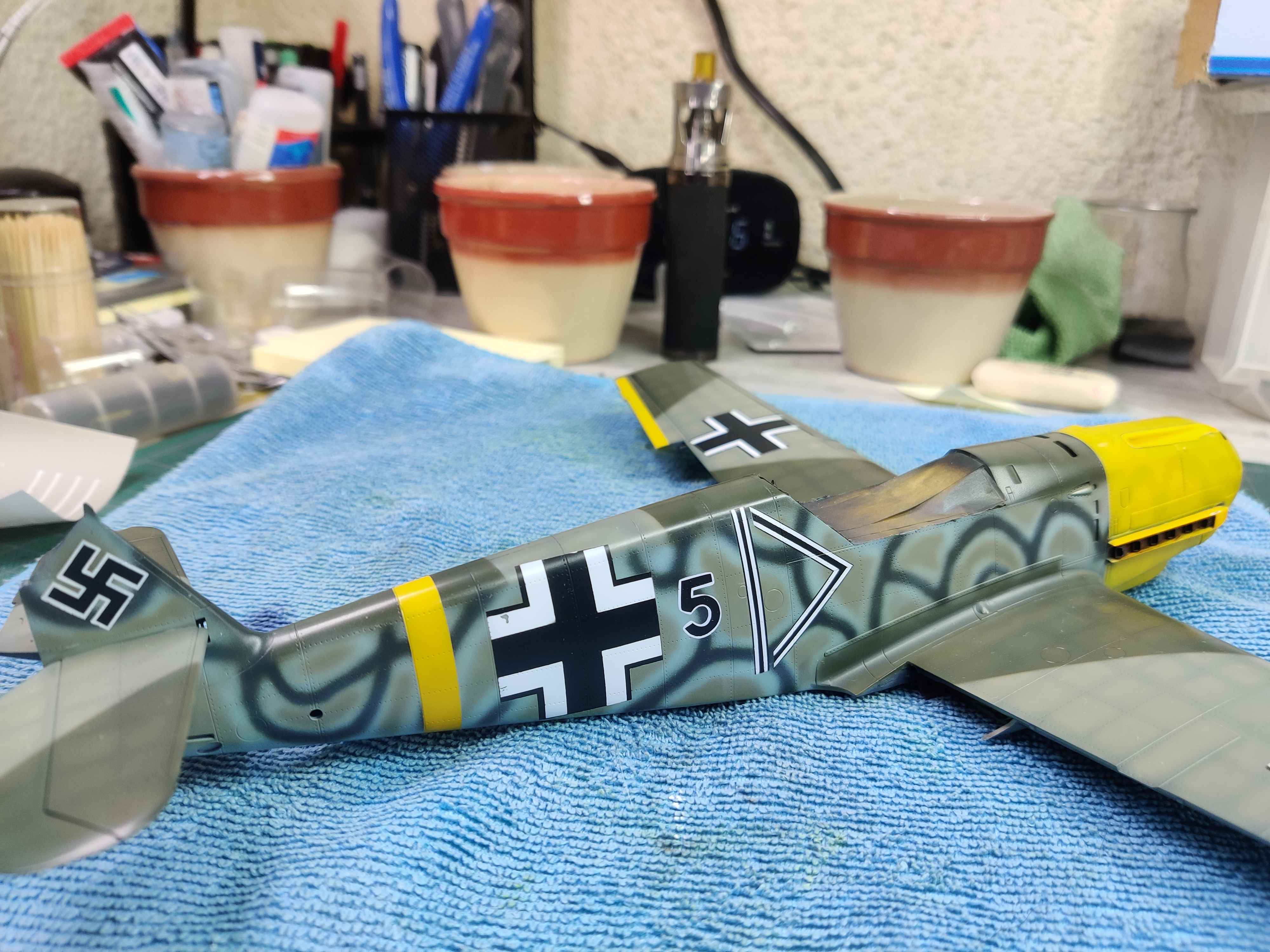 [TRUMPETER] 1/32 - Messerschmitt Bf 109 E-4   -  Stab II./JG54  (bf109) - Page 5 81mu