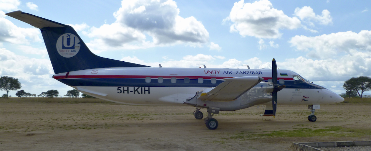 Des Avions en TANZANIE. - Page 9 Bf0d