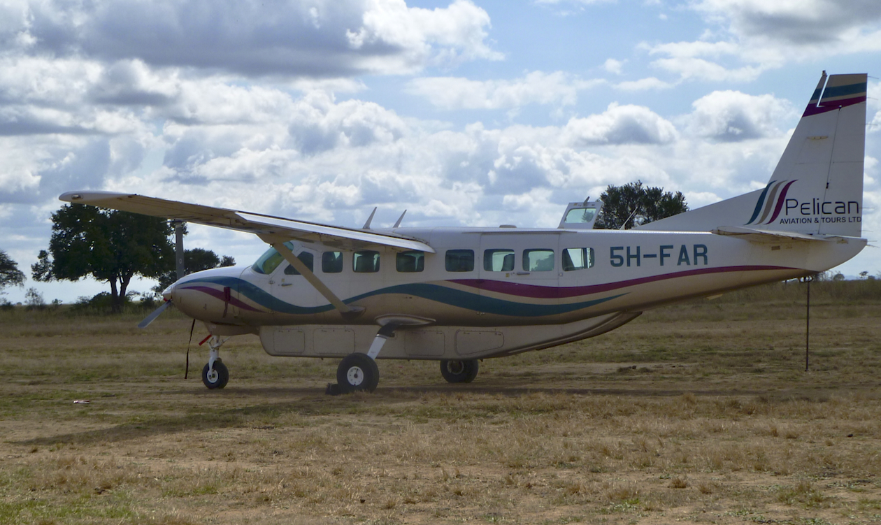 Des Avions en TANZANIE. - Page 9 D069