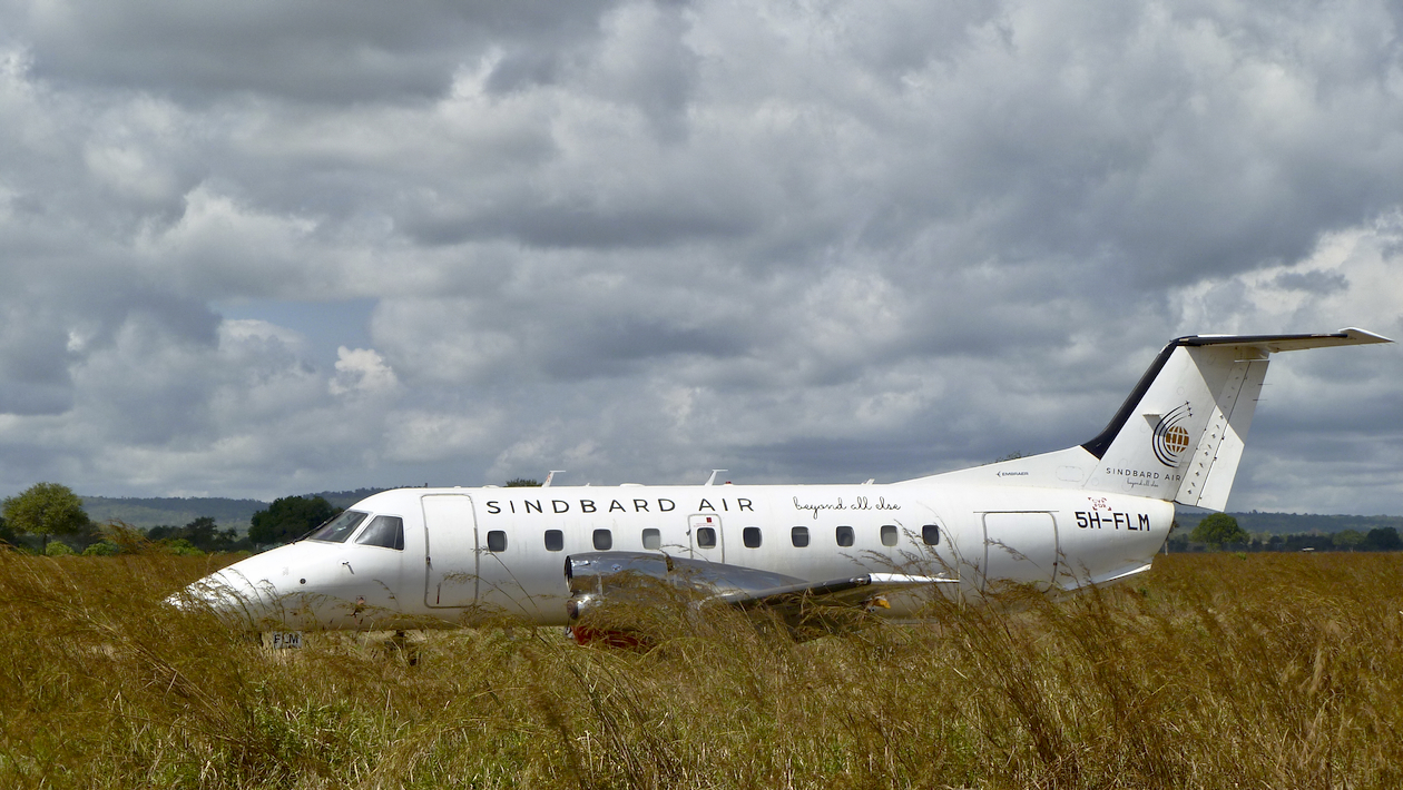 Des Avions en TANZANIE. - Page 9 Fo5o