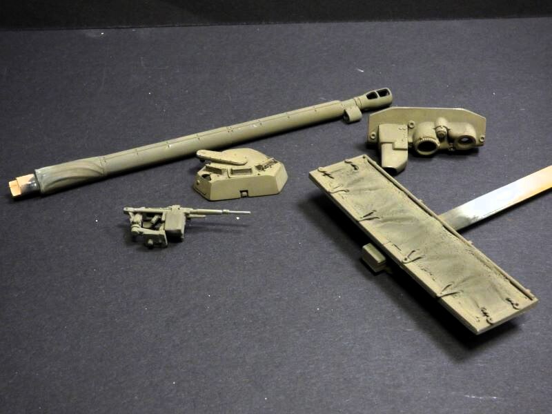 AMX 10 RCR - 1/35 - TIGER MODEL - Page 3 Qane