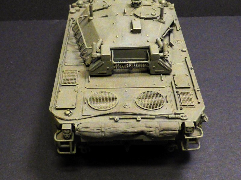 AMX 10 RCR - 1/35 - TIGER MODEL - Page 4 23de